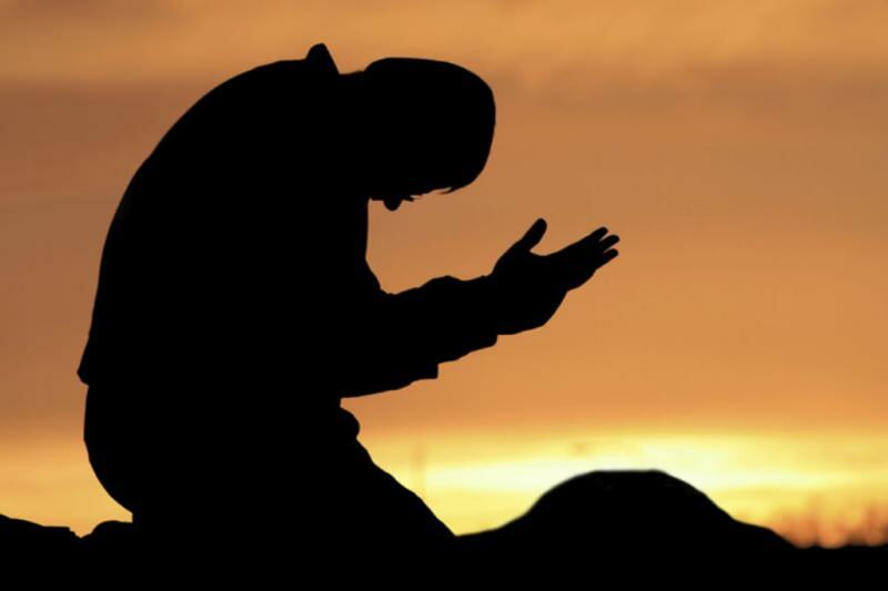 nemokėdamas melstis