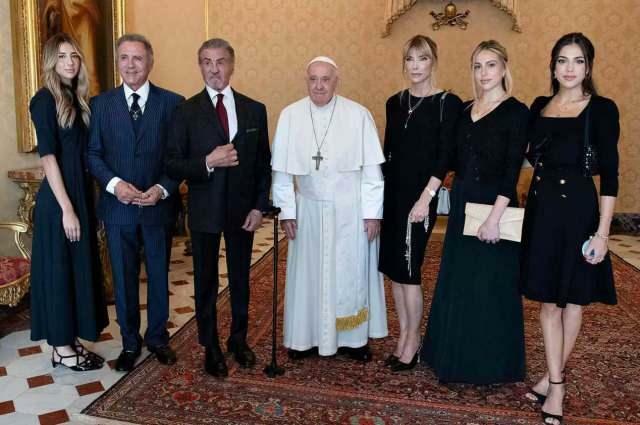 Sylvesteris Stallone ir popiežius Pranciškus 