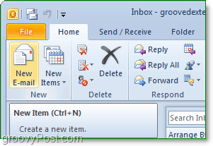 atidarykite „Office Outlook 2010“ ir tada spustelėkite naują el. pašto adresą užpakalyje nuo namų juostelės