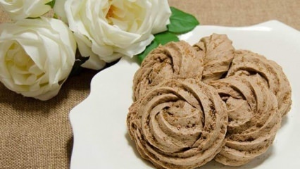 Kaip pasigaminti rožių sausainių namuose? Kaip suteikti rožių sausainio formą? 