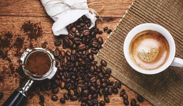 Ar kavos gėrimas prieš sportą susilpnėja? Kuri kava silpnina? Jei geriate kavą prieš sportuodami ...
