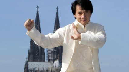 Jackie Chanas paliko Amerikos kiną! 