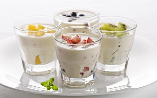 vaisių jogurtas