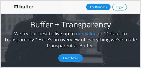 Radikalios įmonės skaidrumo internetinio puslapio „Buferis“ tamsus fonas yra su tekstu „Mes stengiamės išpildyti savo numatytą skaidrumo vertę“. Čia apžvelgiama visa, ką mes padarėme skaidrų buferiu. Po tekstu rodomas mėlynas mygtukas Sužinokite daugiau.