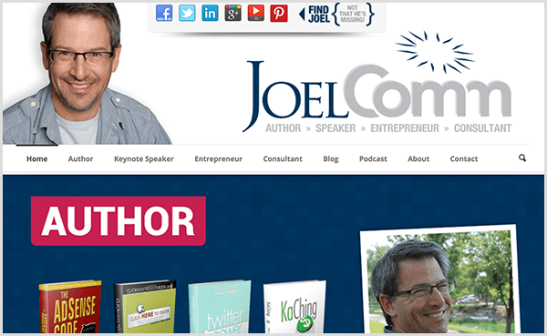 „Joel Comm“ svetainėje rodoma Joelio nuotrauka, kurioje jis šypsosi ir dėvi laisvalaikio šviesiai mėlynus užsegamus marškinėlius ir šviesiai pilkus marškinėlius po jais. Naršymas apima namų, autoriaus, pagrindinio pranešėjo, verslininko, konsultanto, tinklaraščio, tinklalaidės, apie ir kontaktų parinktis. Slankiklis, esantis po navigacija, paryškina jo parašytas knygas.