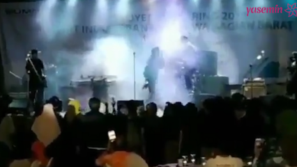 Cunamis Indonezijoje koncerto metu atsispindėjo kamerose!