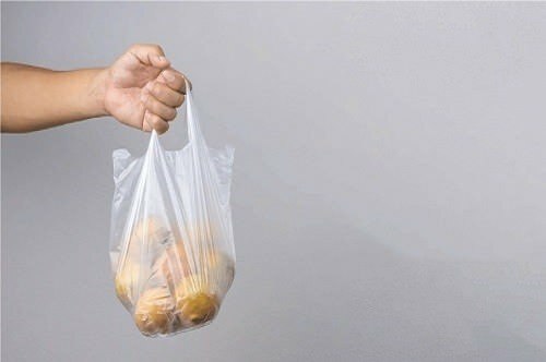 atsargumo priemonės, kurių reikia imtis valant maišelius maisto prekių parduotuvėse