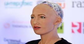 Kas sukūrė robotą Sofiją? Iš kokios šalies kilusi robotė Sophia? Kokios yra „Robot Sophia“ savybės?