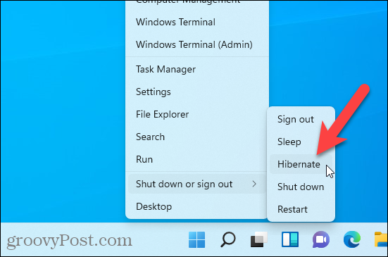 „Hibernate“ parinktis galima „Windows 11“ meniu „Windows + X“