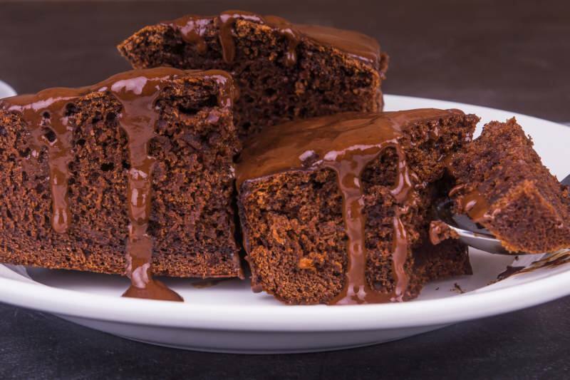 Ar brunetė su šokolado padažu priauga svorio? Praktiškas ir skanus „Browni“ receptas, tinkamas namų dietai