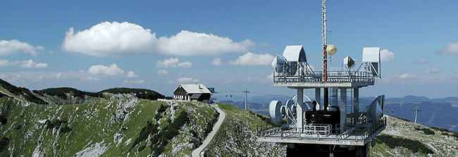 radijo bokštas ant kalno Austrijoje