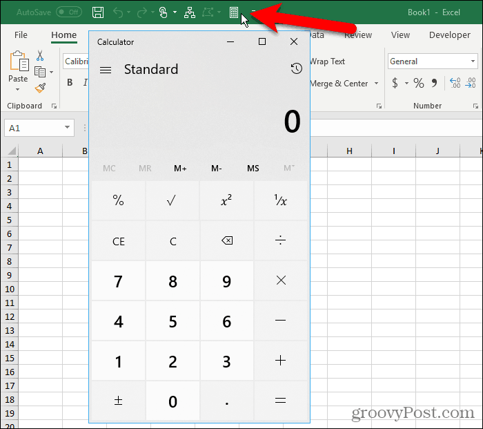 „Windows“ skaičiuoklė „Excel“ greitosios prieigos įrankių juostoje