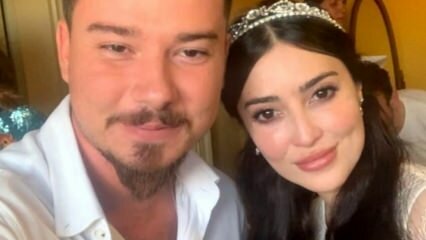Garsi aktorė Melike İpek Yalova ištekėjo už Altuğ Gültan!