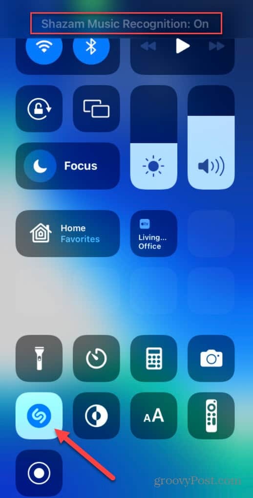 „Shazam“ muzikos atpažinimas įjungtas