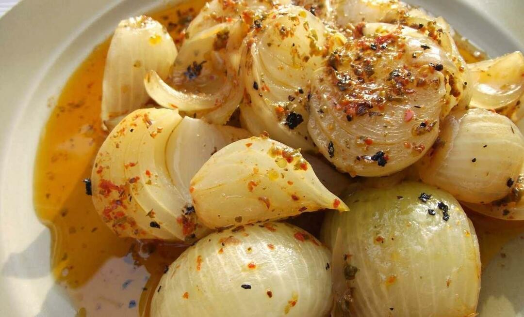 Kaip pasigaminti restorano stiliaus skrudintų svogūnų užkandį?