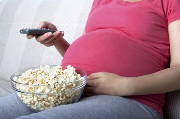 Ar nėščios moterys gali valgyti pūsti kukurūzus?