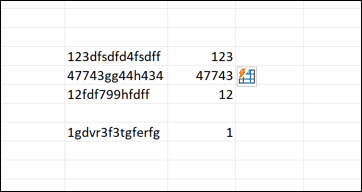 Excel Flash užpildymo rezultatai