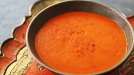 Skanios raudonųjų pipirų sriubos receptas