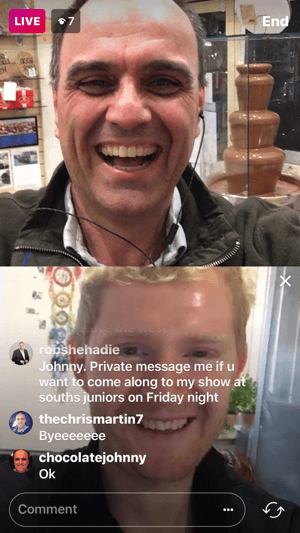 Turėdamas svečią „Instagram“ tiesioginiame vaizdo įraše, ekranas padalijamas į du langelius, o viršutiniame vaizdo įrašo ekrane rodomas šeimininkas.