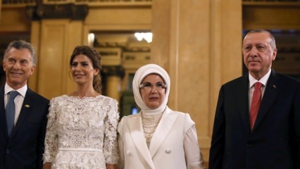 Pirmoji ponia Erdoğan pasveikino Argentinos G20 viršūnių susitikime
