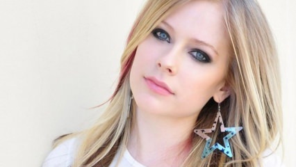 Avril Lavigne: Kai kurie netiki, kad aš tikras