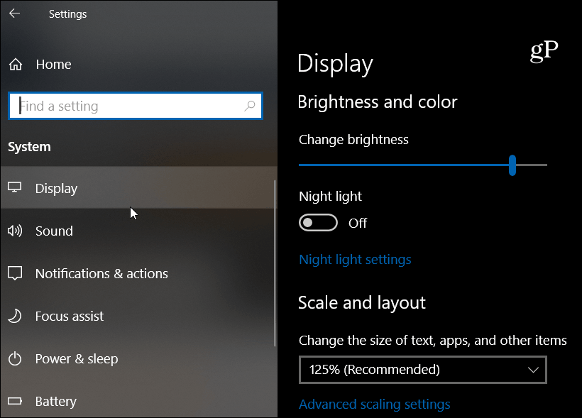 „Windows 10“ sklandaus dizaino ekranas