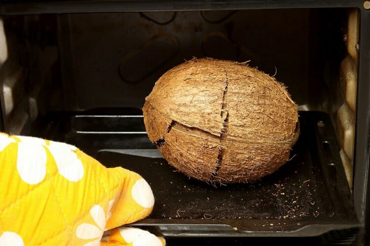 Kaip supjaustyti kokosą