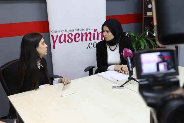 Tyrėjas - rašytojas Nuray Karpuzcu tinklalapiui Yasemin.com pateikė informacijos apie motinos ir vaiko sveikatą