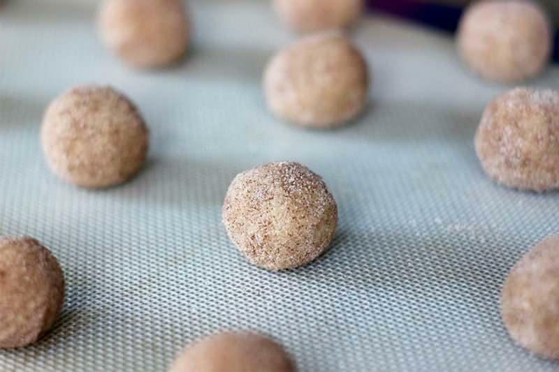 Kaip pagaminti cinamono sausainius visiškai nuosekliai? Kartūs saldūs cinamono sausainiai