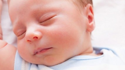 Ar kvepalai purškiami kūdikiams? Vengti 26 alergizuojančių medžiagų