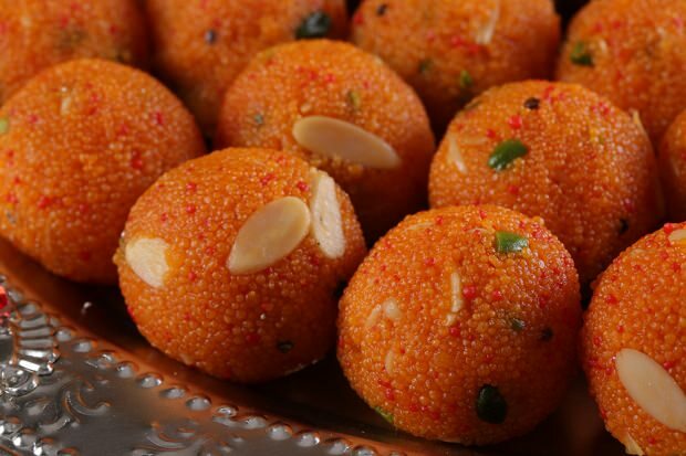 Kaip pagaminti „Besan Ladoo“ desertą? Pats praktiškiausias Indijos virtuvės desertas