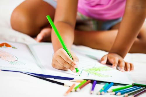 Rašiklių laikikliai! Kaip pritvirtinti pieštuką vaikams?