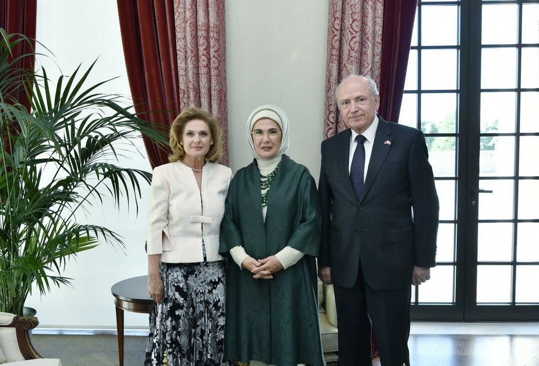 Emine Erdoganas Albanija