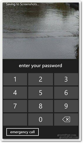 „Windows Phone 8“ tinkina užrakto ekraną naudodamas slaptažodį