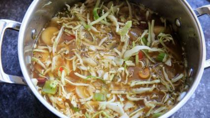 Kaip pasigaminti riebalus deginančią kopūstų sriubą? 3 dienų lieknėjimo kopūstų sriubos dieta!