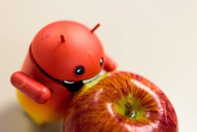 „Android“ valgo „Apple“