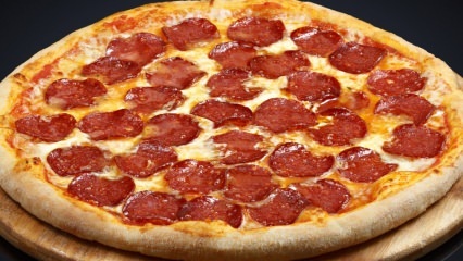 Kaip pasigaminti lengviausią picą su dešra? Patarimai, kaip gaminti picą