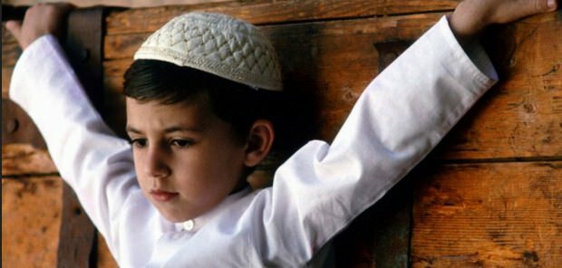 Ką reikėtų daryti vaikui, kuris nesimeldžia?
