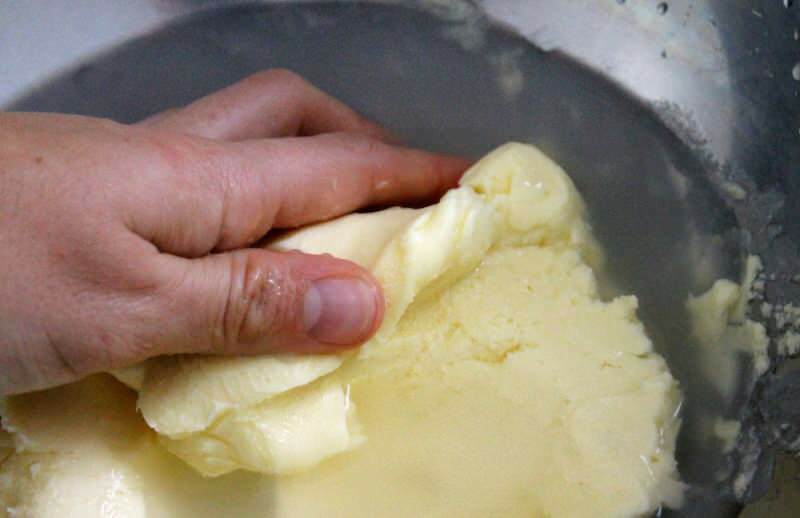 Kaip pasigaminti sviestą skalbimo mašinoje? Ar skalbimo mašinoje tikrai bus sviesto?