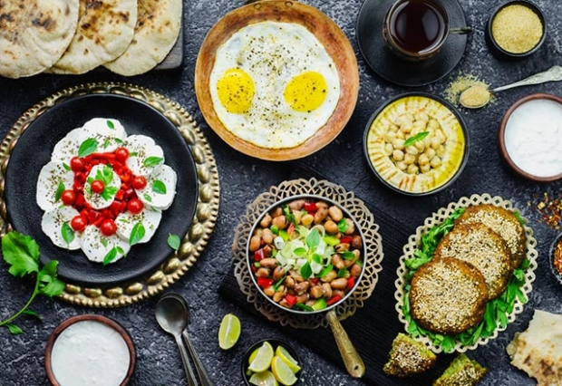 Ką valgyti ir ką valgyti sahūre, kad nebūtų alkanas iki iftar? Sahur klaidos