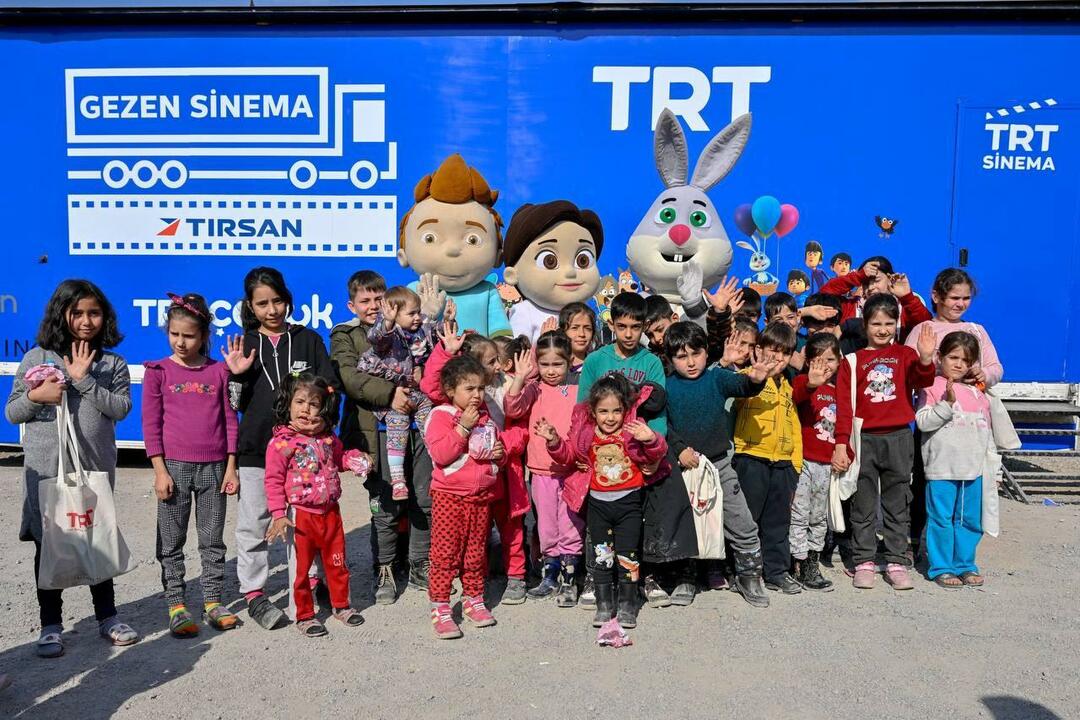 TRT Gezen Cinema sukėlė šypseną žemės drebėjimo aukų veiduose