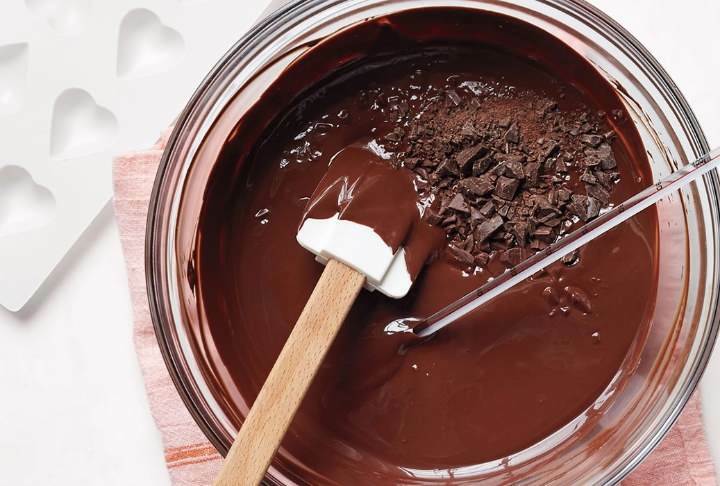 Kas yra šokolado grūdinimas