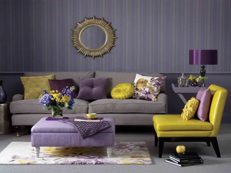 Šiuolaikiški namų dekoravimo pasiūlymai su purpurine spalva