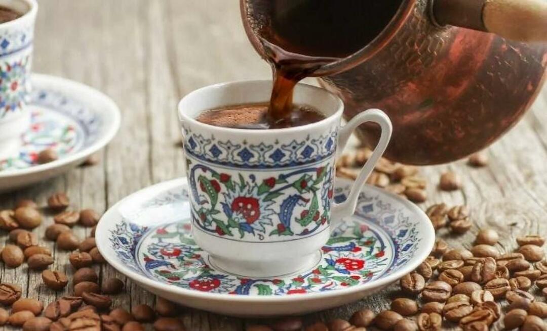 Turkiška kava – bendras kartų malonumas! Kuri karta, anot tyrimo, vartoja kavą ir kaip?