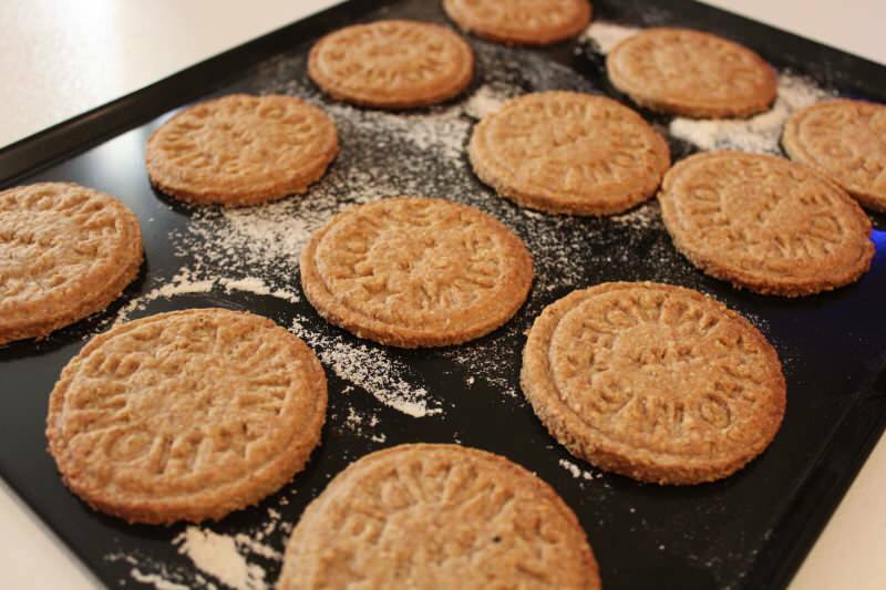 Kaip gaminti sausainius namuose? Pats paprasčiausias ir skaniausias sausainių receptas