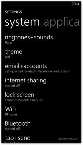 „Windows Phone 8“ tinkina užrakinimo ekrano parametrus