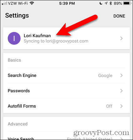 Bakstelėkite paskyros pavadinimą „Chrome“, skirtoje „iOS“