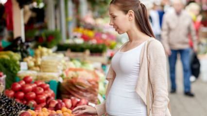 Kaip maitinti pirmąjį nėštumo trimestrą?