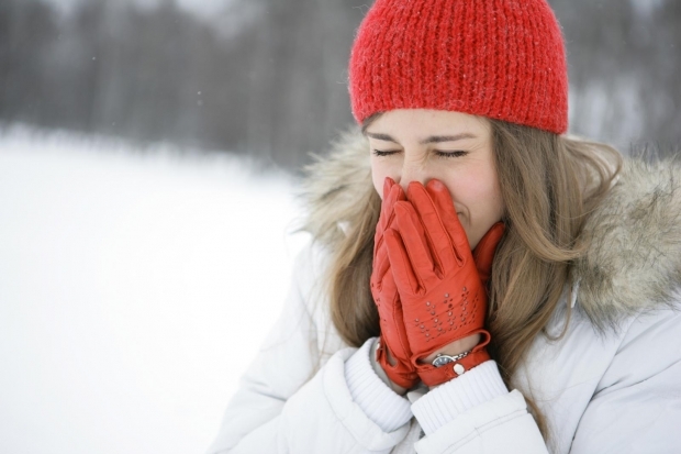 žmogų, alergišką peršalimui, paveikia dvigubai daugiau peršalimo nei įprastą peršalimą