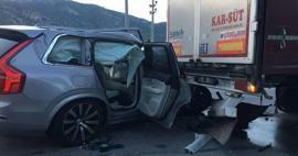 Jo transporto priemonė susidūrė su sunkvežimiu: Tan Taşçı pateko į eismo įvykį